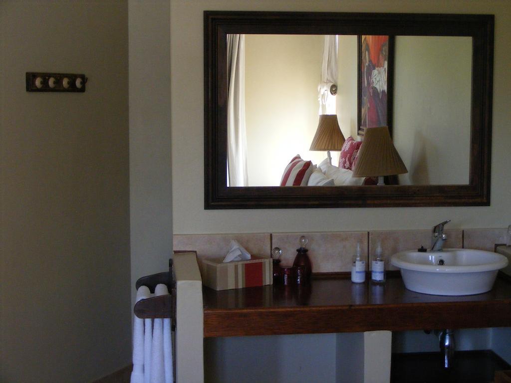 Joan'S Bed And Breakfast Durban Oda fotoğraf