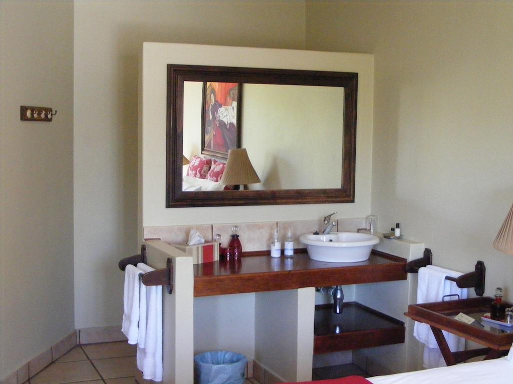 Joan'S Bed And Breakfast Durban Oda fotoğraf